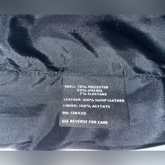 Carlisle Women’s Vtg Black Pencil Skirt w Blue Floral Genuine Leather Design-8 - Picture 3 of 9